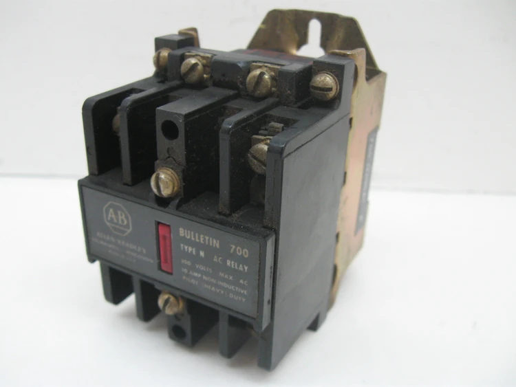 Used ALLEN BRADLEY 700-N200A1 Motors (misc) | Industrial Parts R Us Inc. #359329