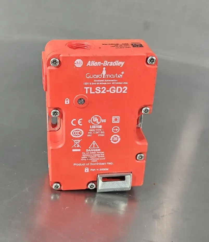 Allen-Bradley Guard Master TLS2-GD2 Switch Loc 3D-31