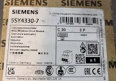 Siemens 5SY4330-7 Circuit Breaker Loc4D3