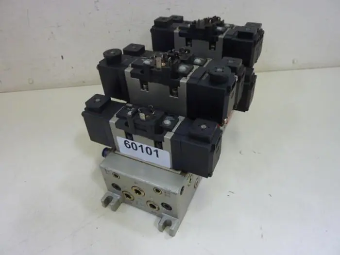Used SMC VV71-PR-02 Valves/Fittings Michigan US | Ideal Machinery #705805