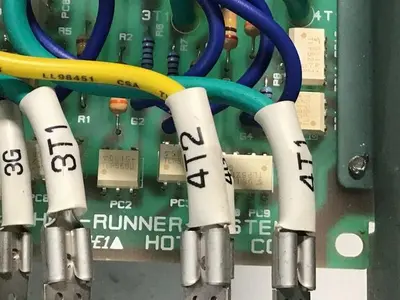 USED HOTSYS HOT-RUNNER SYSTEM