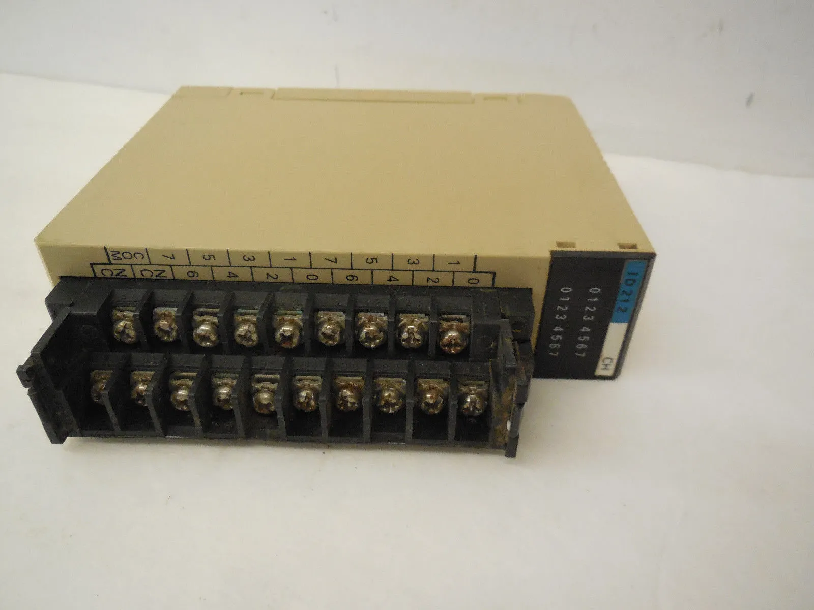 USED OMRON T200H-ID212 INPUT UNIT T200HID212
