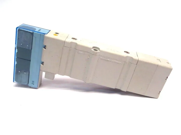 Used SMC 5 PORT PNEUMATIC SOLENOID VALVE 0.1~0.7MPA Solenoid Valves | Maverick Industrial Sales #1116669