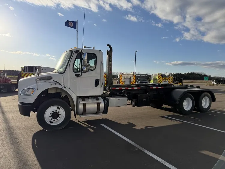 Used 2013 FREIGHTLINER SWAPLOADER HOOKLIFT Hooklifts & Roll-Offs Minnesota US | Carco Truck & Equipment #1514053