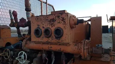 USED 1990 IHC INTERNATIONAL 4900 TANDEM AXLE OILFIELD PUMP/KILL TRUCK