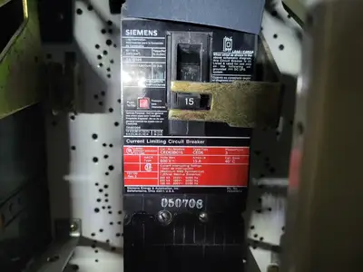 Dual 15A Circuit Breaker MCC Bucket