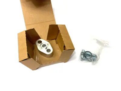 NEW VEGA OVAL FLANGE ADAPTER W/ HARDWARE KIT