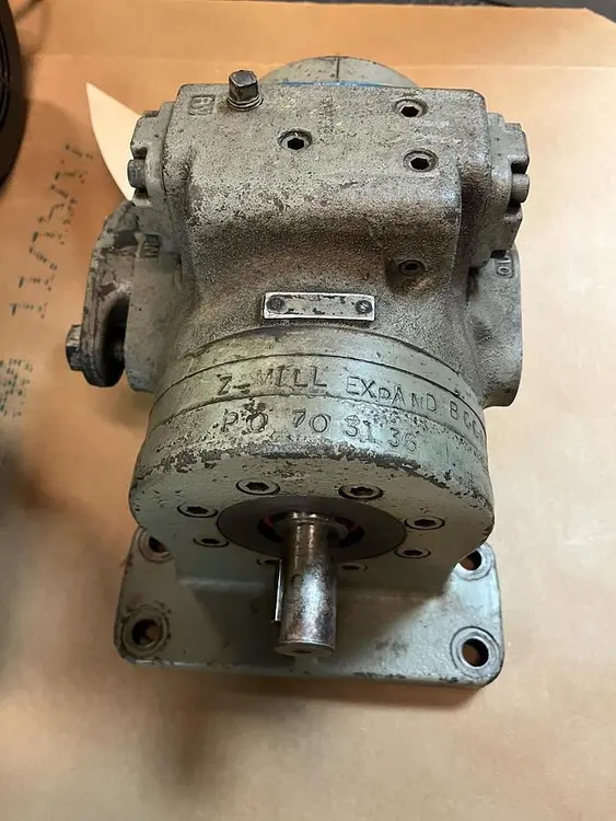 Used VICKERS V2304-A4 Pumps | Surplus Asset Holdings #1206303