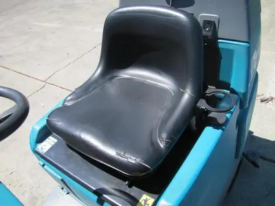 USED TENNANT T7
