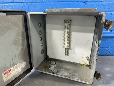 Used HOFFMAN A1212CH Electrical Boxes Ohio US | HGR 24 #1266520