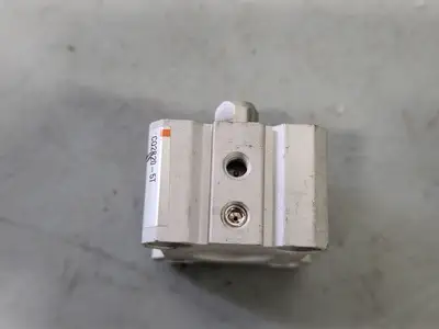 USED SMC CQ2B20-5T