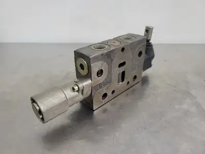 7/8" Hydraulic Valve Work Section 123510201