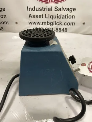 SI Scientific Industries Vortex G-560 Genie 2 Laboratory Mixer 600-3200RPM