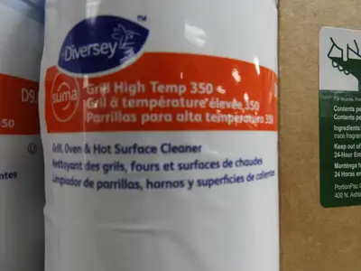 New | in-Stock Diversey New 32oz Diversey 350 High Temp Oven and Grill Cleaner D9.8 Degreasers Illinois US | Falcon Restaurant Supply #1376624