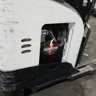 USED 2018 CROWN RR5725-45
