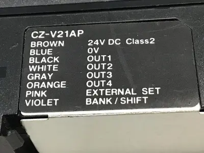 USED KEYENCE CORP CZ-V21AP