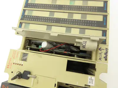 Hitachi HIDIC H-300 PLC Controller Rack w/3 Input 3 Digital & 1 Analog Output