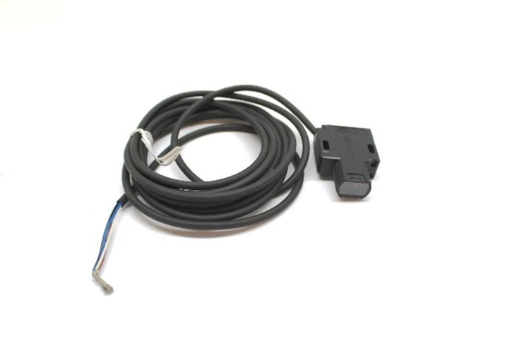 New | in-Stock KEYENCE PZ-G61B Photoelectric Sensors Kentucky US | Industrial Parts R Us Inc. #357130