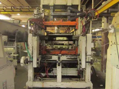 LYLE 150FH Thermoformer Web Fed Type | Perry Equipment (31)
