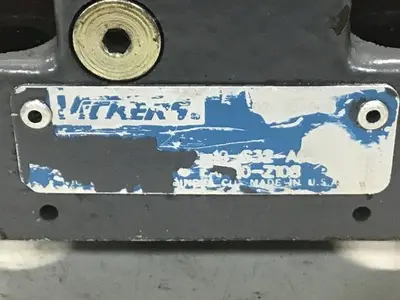 USED VICKERS DG4V-3-2A-M-U-HL7-60
