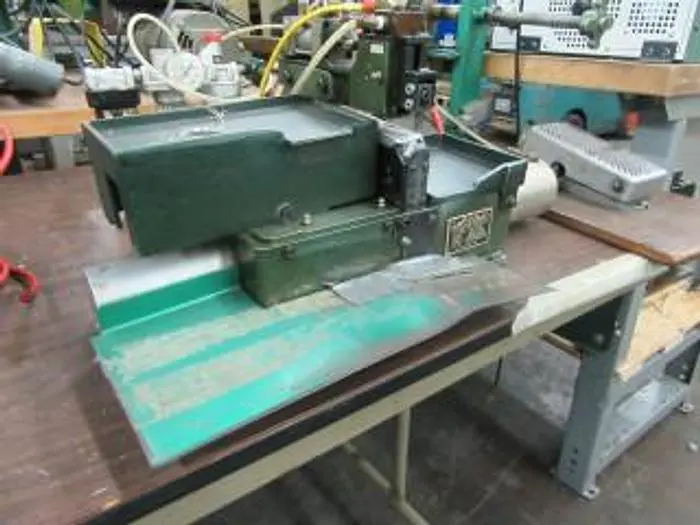 2365-130 Crafford Model D Bench Model, Air Operated Link-O-Matic Link Making Machine