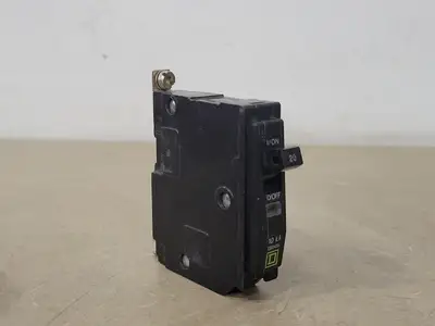 USED SQUARE D QOB120