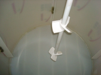 1,000 L Polypropylene Enclosed Tank