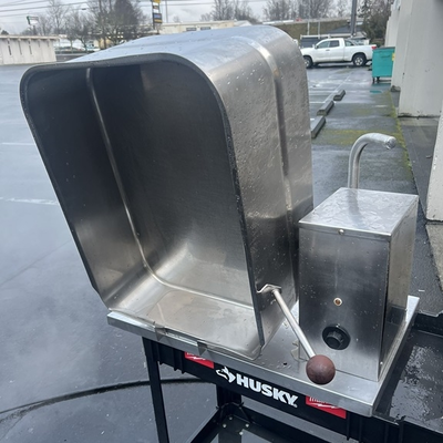 Used _UNKNOWN_ _UNKNOWN_ Braising Pans Washington US | Epic Foodwares #1557444