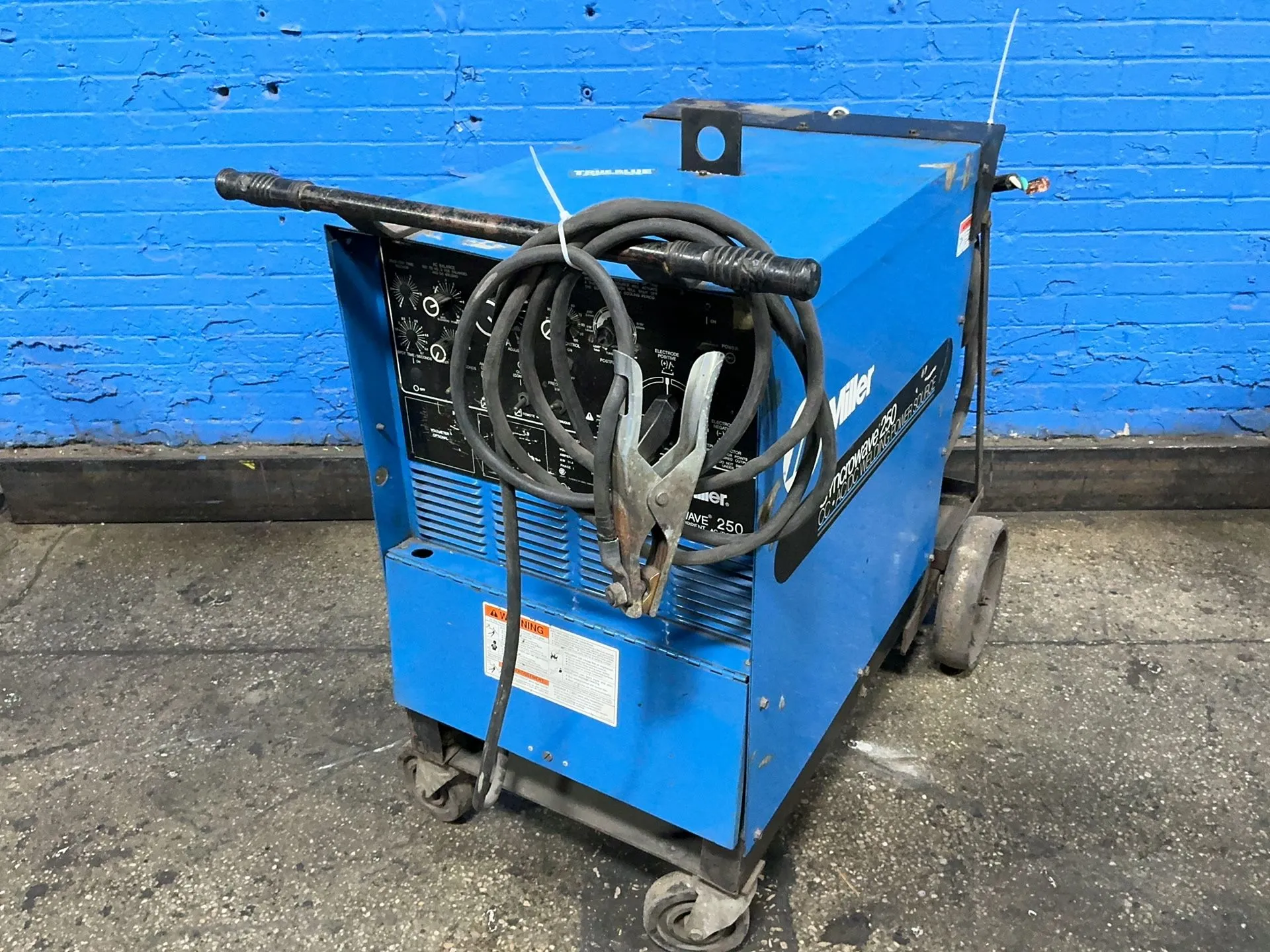 Used MILLER SYNCROWAVE 250 Tig Welders Ohio US | HGR 24 #1265775