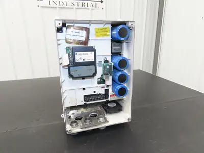 Allen Bradley 20AD040C0AYNANC0 PowerFlex 70 AC Drive 30Hp 480VAC 3Ph 40A Ser A