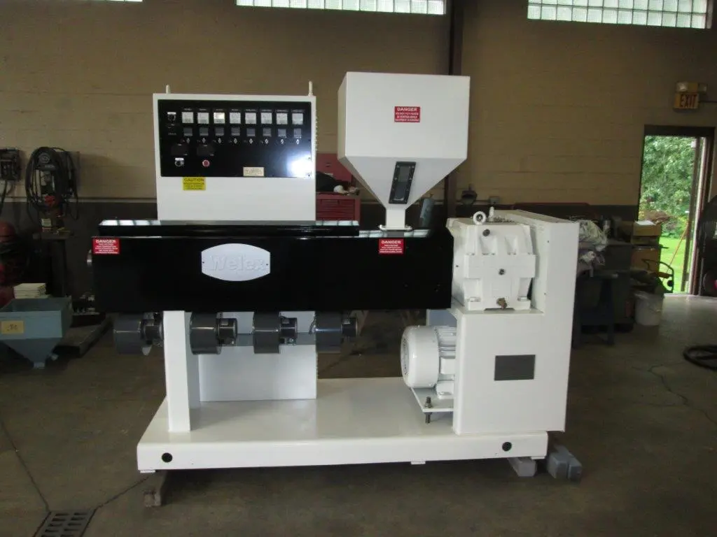 2 1/2″ Welex 24:1 Extruder Model 2.5 – Rebuilt