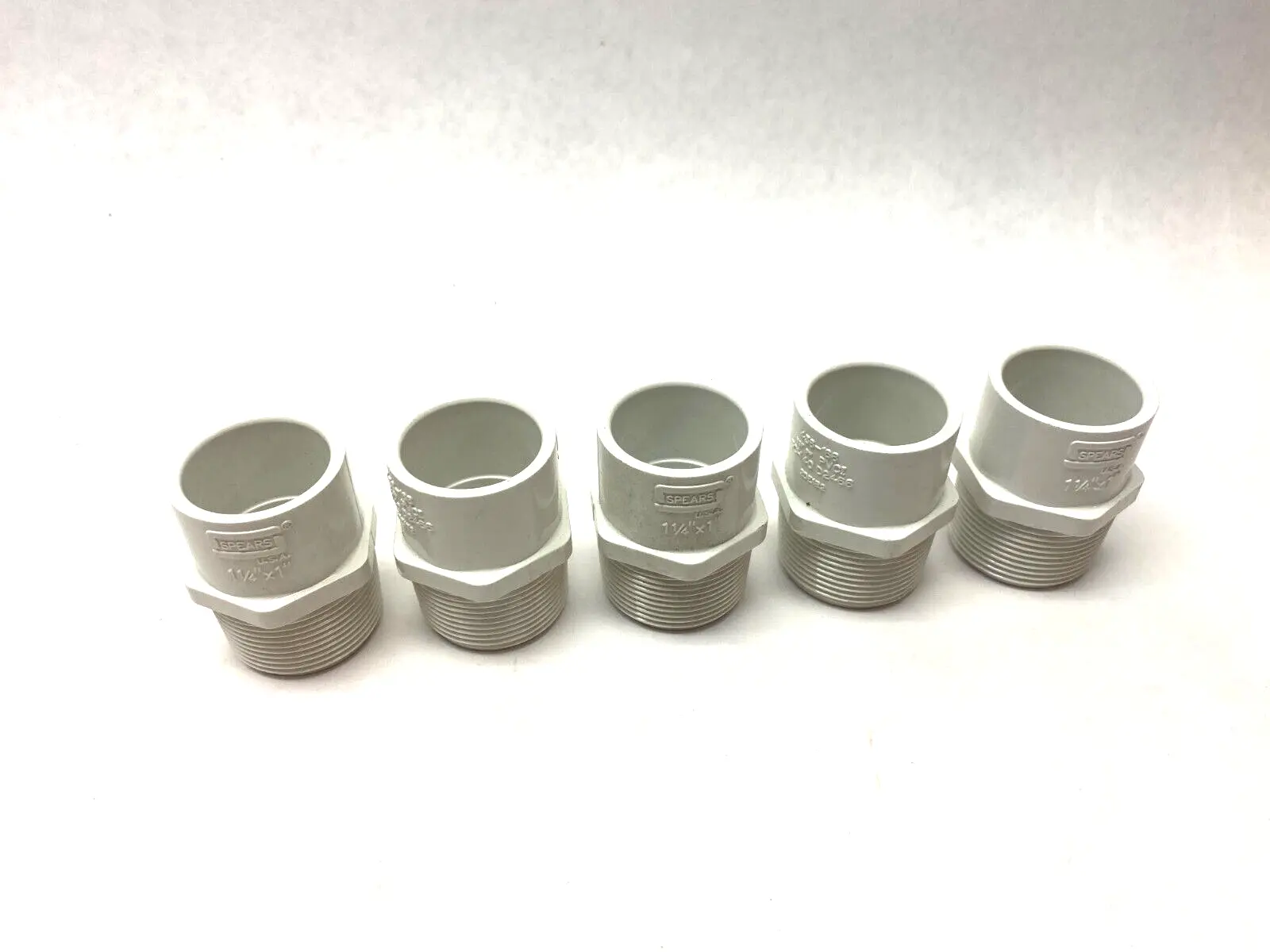 USED SPEARS REDUCER ADAPTER PCV SCH40 1-1/4" X 1" WHITE