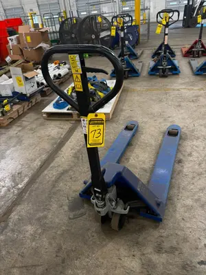 Used _UNKNOWN_ _UNKNOWN_ Pallet Trucks North Carolina US | Myron Bowling Auctioneers Inc #1543489
