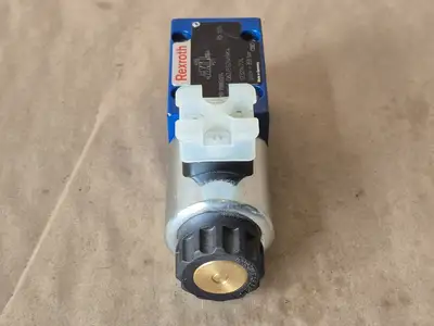 Used BOSCH REXROTH R900561274 Parts (Hydraulics and Pneumatics) British Columbia CA | Lenmark #264470