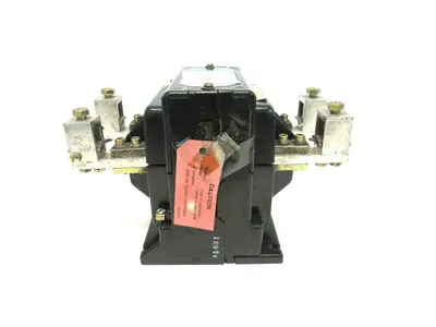 NEW JOSLYN CLARK 5DP9-9009-11 CONTACTOR 120V COIL 320A 3 POLE 5DP9900911