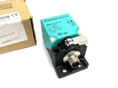 USED PEPPERL+FUCHS INDUCTIVE SENSOR, BIDIRECTIONAL 20MM FLUSH, 187481