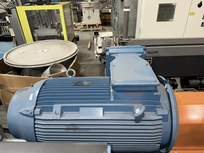 6" Davis Standard Extruder, 30:1 L/D, 300 HP AC Motor