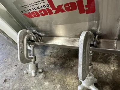 Flexicon Hopper