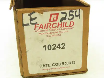 Fairchild 10242 Kendall Pressure Regulator 1/4" NPT 1/2-30PSI Range 1-60 PSIG