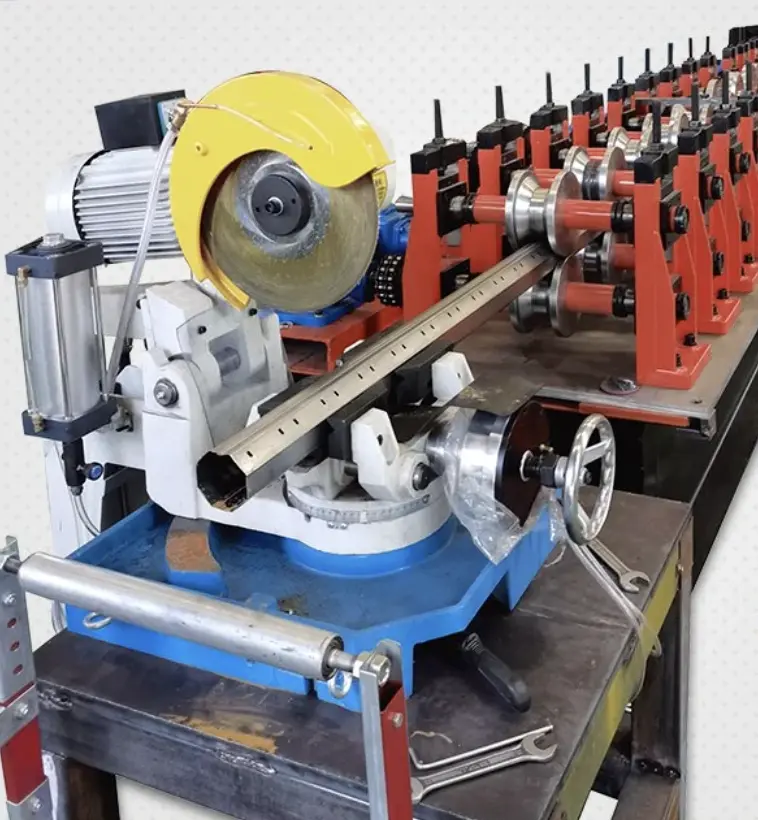 Octagonal Pipe Roll Forming Machine in Eritrea