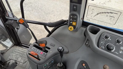 USED 1998 NEW HOLLAND TS100