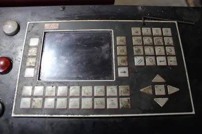 2013 BEHRINGER HBP430A Bandsaw | Levy Recovery Group (11)