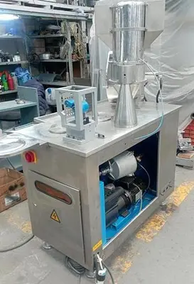 Vanguard VSF-III semi-automatic encapsulator