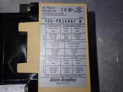 NEW ALLENBRADLEY 700PK200A1 B