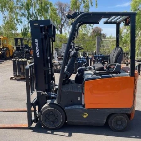 Used 2021 DOOSAN BC25S-7 4-Wheel Sit down Electric Counterbalance Forklifts Arizona US | Leavitt Machinery #1443737
