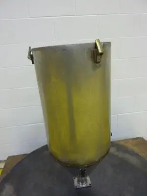 USED METAL FABRICATOR HOPPER559