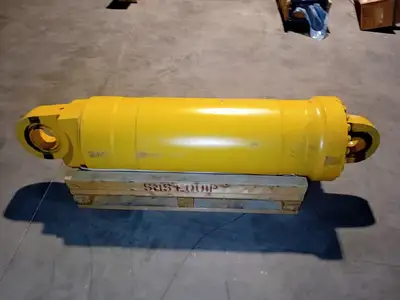NEW KOMATSU EG9089R