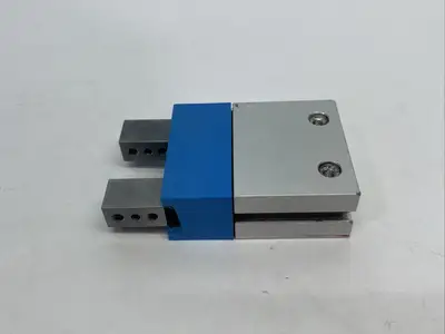 Used Festo 2-Finger Parallel Gripper, 5mm Stroke Per Jaw, 197545 Parts (Hydraulics and Pneumatics) Michigan US | Maverick Industrial Sales #1393542