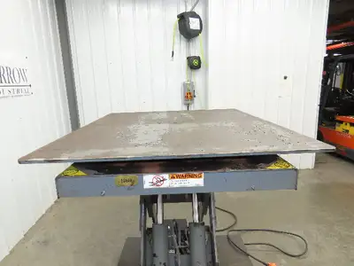 Used PENTALIFT _UNKNOWN_ Misc Lifts Indiana US | Arrow Industrial #1367358