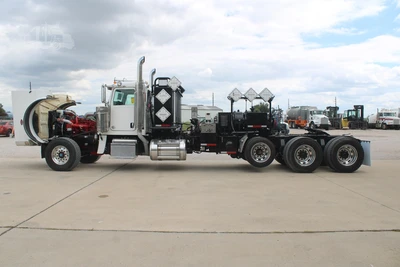Used 2012 PETERBILT 389 Vacuum Truck Texas US | Roll Off Truck World #1491931